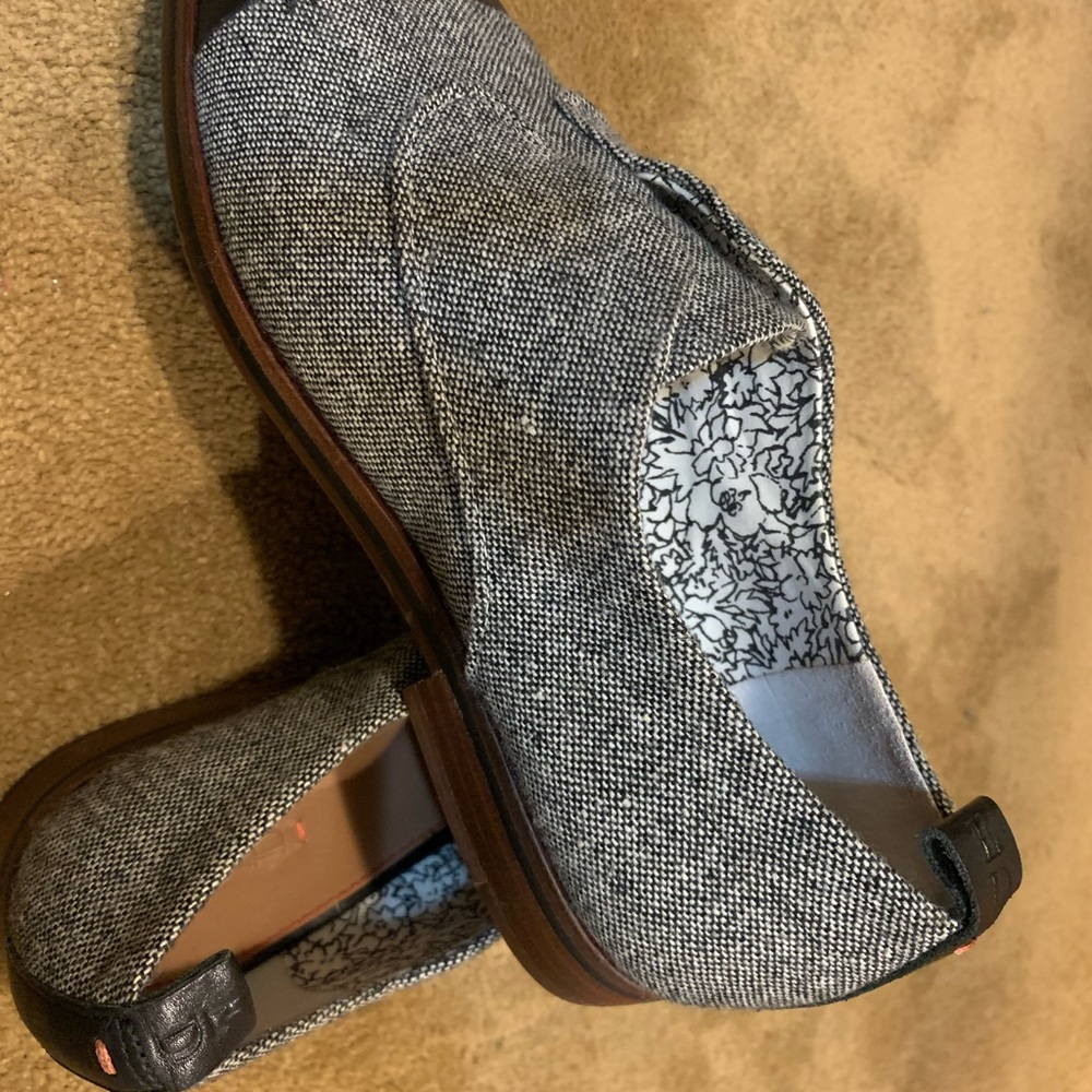Ellen Degeneres Gray and Black Loafers